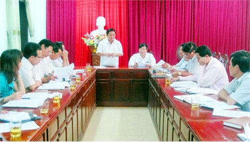 BAN KINH TẾ VÀ NGÂN SÁCH LÀM VIỆC VỚI UBND HUYỆN ĐỨC THỌ